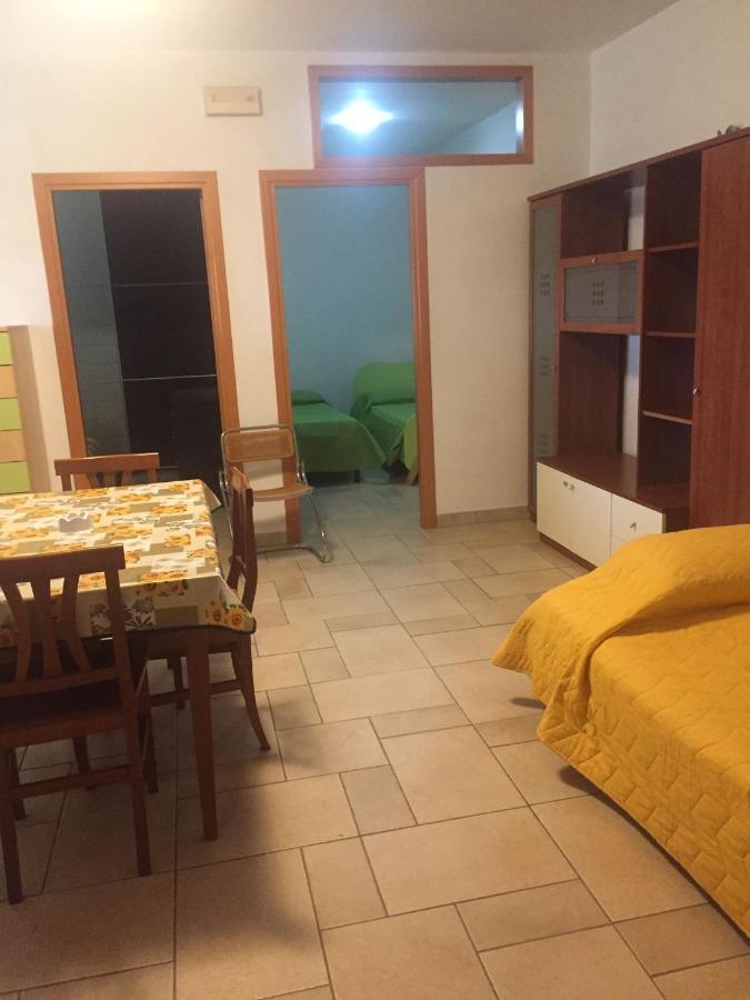 Villa Rinaldi Apartment Вьесте Экстерьер фото